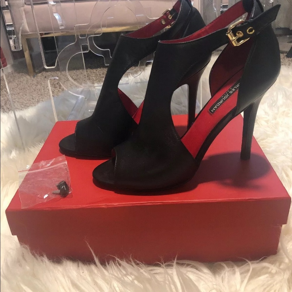 Charles Jourdan petunia peep toe sandals size 9